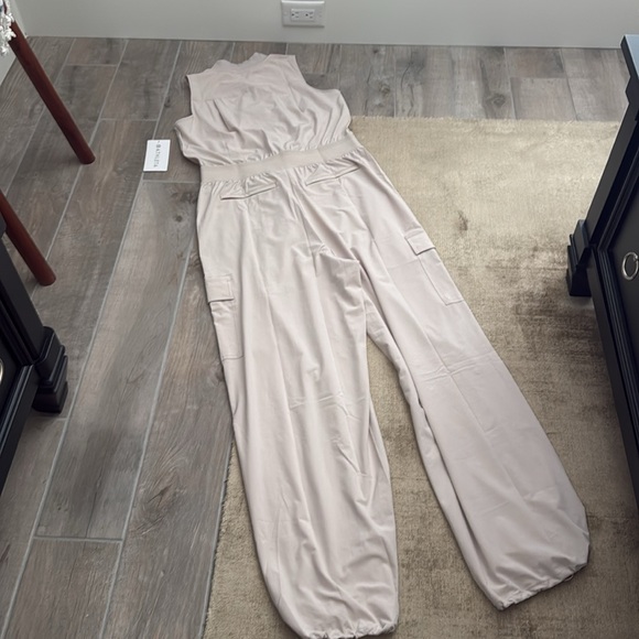 Athleta Brooklyn Utility Romper - Picture 6 of 8